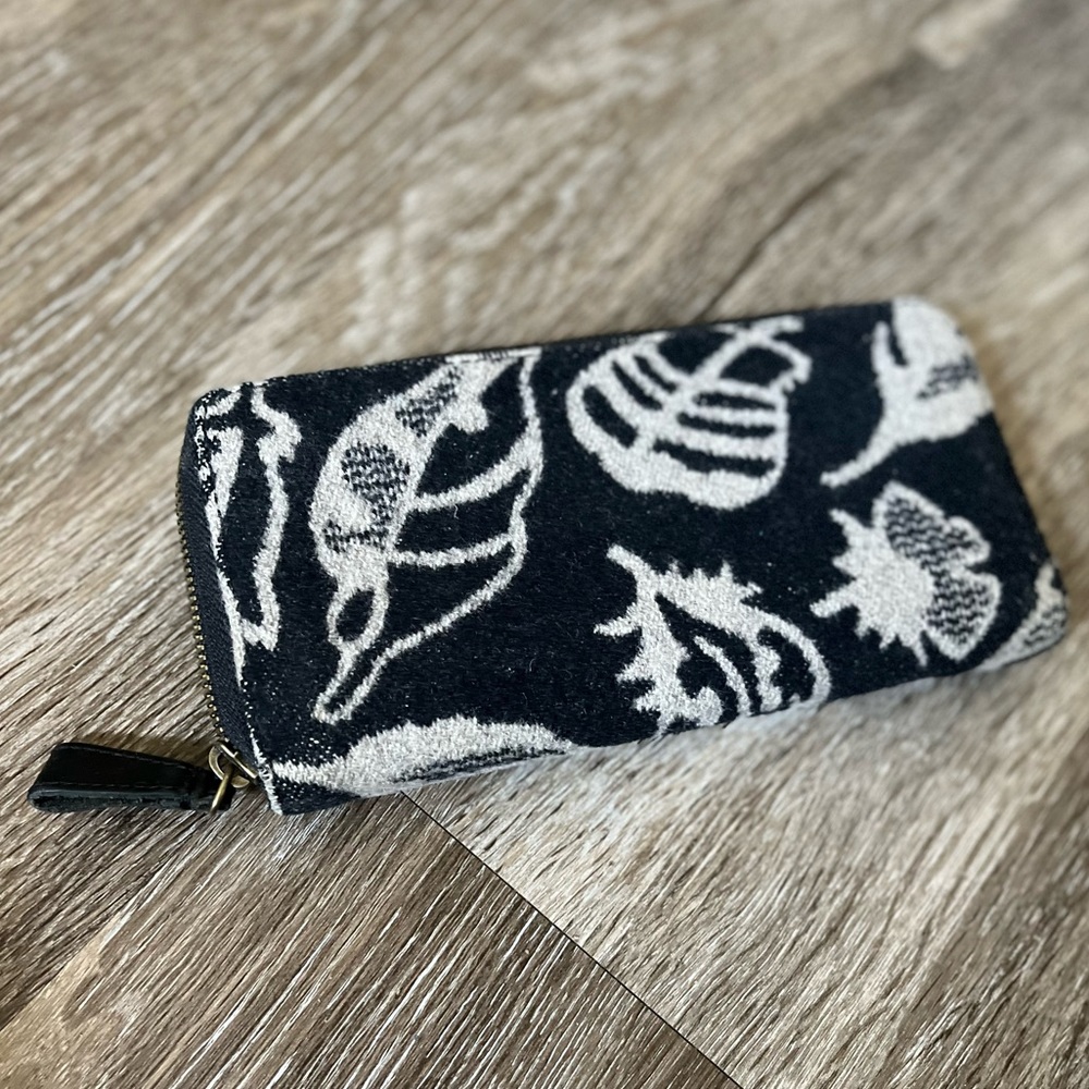 Pendleton wallet checkbook size